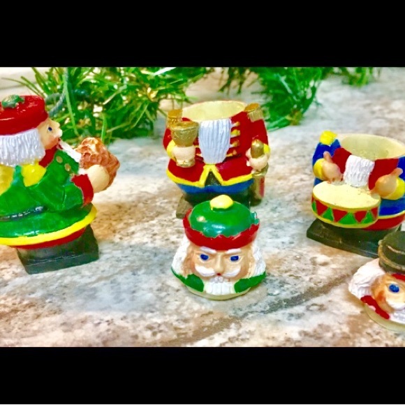 Vintage 80’s Miniature Resin Durable Toy Soldier Collector Tea set, Christmas. - Picture 8 of 9